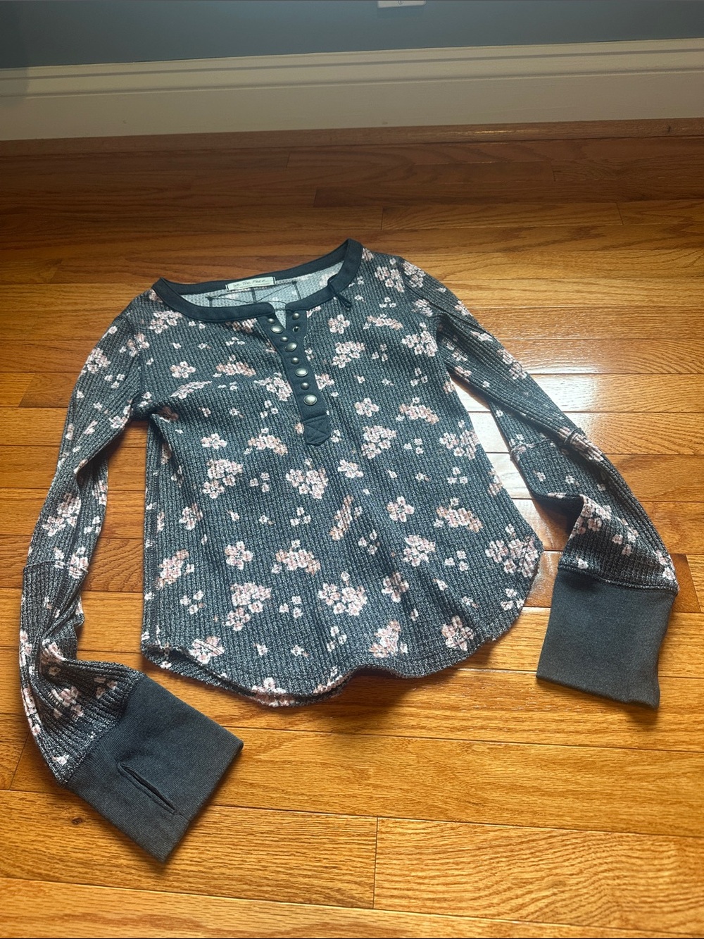 We The Free Charcoal and Blush Waffle Knit Top Henley / Thermal